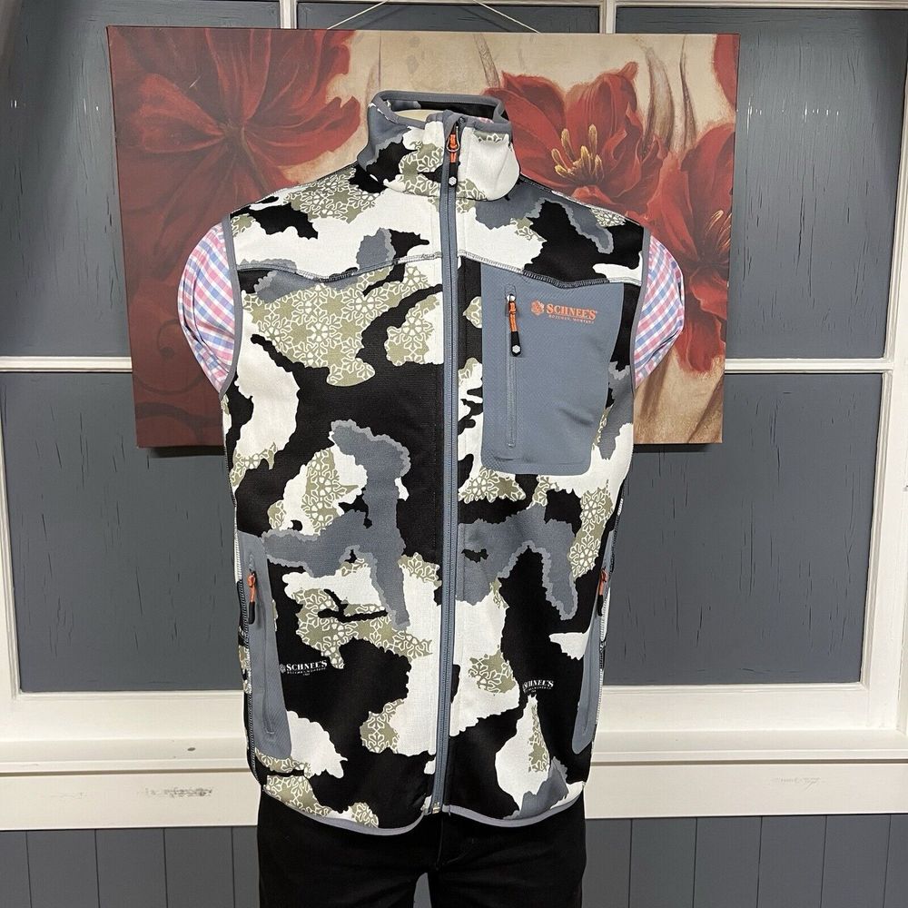 Schnee's Bozeman Montana Camo Softshell Vest Full Zip Fleece Lined Men Sz Medium - Picture 2 of 11